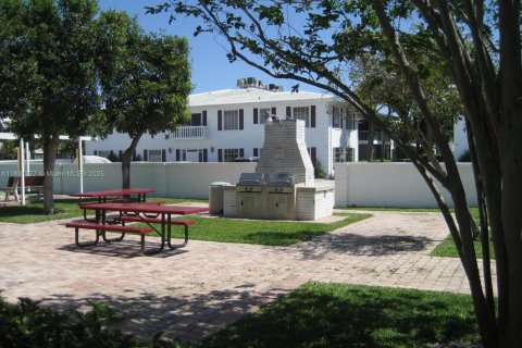 Copropriété à louer à Fort Lauderdale, Floride: 2 chambres, 81.29 m2 № 1683472 - photo 17
