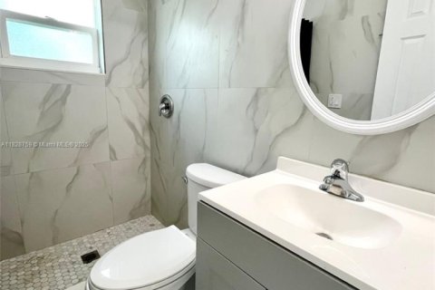 Casa en alquiler en Miami, Florida, 2 dormitorios № 1804531 - foto 10