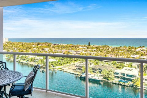 Condo in Aventura, Florida, 2 bedrooms  № 1953388 - photo 11