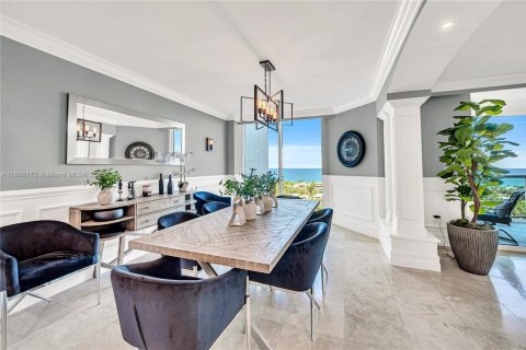Condo in Aventura, Florida, 2 bedrooms  № 1953388 - photo 24