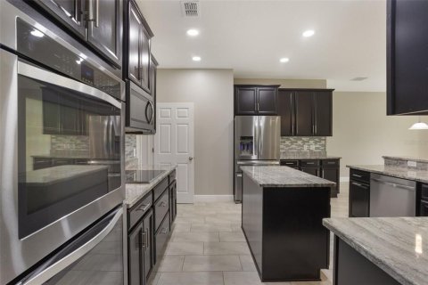 Casa en venta en Orlando, Florida, 5 dormitorios, 279.64 m2 № 1811048 - foto 6