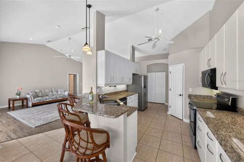 Villa ou maison à vendre à Rotonda, Floride: 3 chambres, 222.22 m2 № 2302784 - photo 11