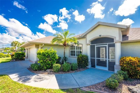 Villa ou maison à vendre à Rotonda, Floride: 3 chambres, 222.22 m2 № 2302784 - photo 4
