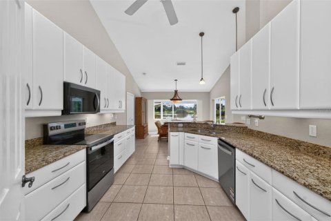 Villa ou maison à vendre à Rotonda, Floride: 3 chambres, 222.22 m2 № 2302784 - photo 14
