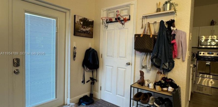 Таунхаус в Хомстед, Флорида 4 спальни, 172.8м2 № 2010243