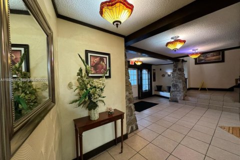 Copropriété à louer à Lauderhill, Floride: 1 chambre, 74.32 m2 № 1982726 - photo 19