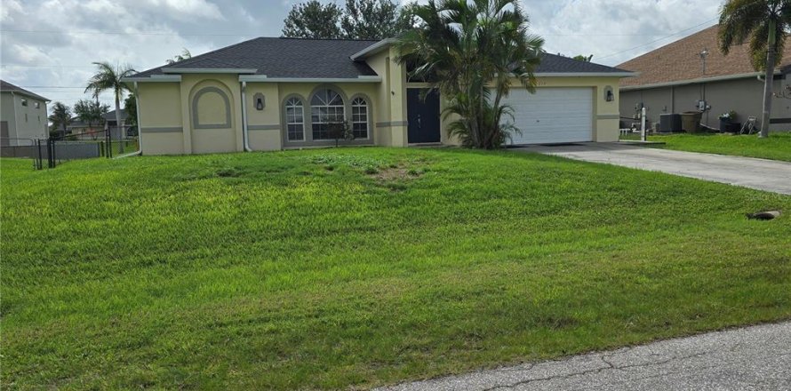Casa en Cape Coral, Florida 3 dormitorios, 157.19 m2 № 2258282
