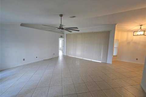 Casa en venta en Cape Coral, Florida, 3 dormitorios, 157.19 m2 № 2258282 - foto 8