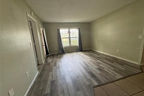 Condo in Ocala, Florida, 2 bedrooms  № 1909602 - photo 7