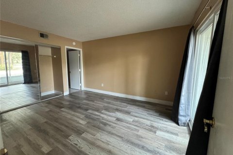 Condo in Ocala, Florida, 2 bedrooms  № 1909602 - photo 17