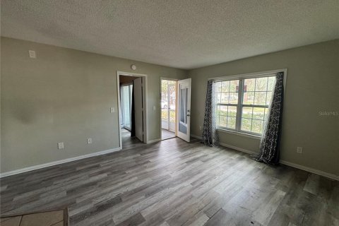 Condo in Ocala, Florida, 2 bedrooms  № 1909602 - photo 6
