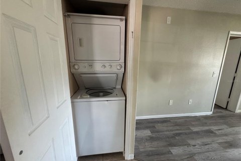 Condo in Ocala, Florida, 2 bedrooms  № 1909602 - photo 13