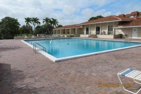 Condominio en venta en Lauderhill, Florida, 2 dormitorios, 94.39 m2 № 1871371 - foto 2