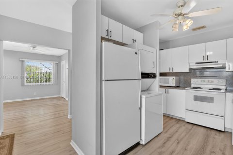 Copropriété à vendre à Boca Raton, Floride: 2 chambres, 123.75 m2 № 2069715 - photo 11