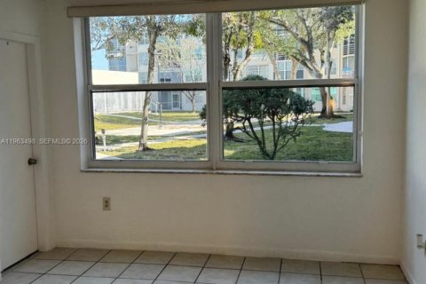 Copropriété à vendre à Miami, Floride: 1 chambre, 83.43 m2 № 2025813 - photo 7