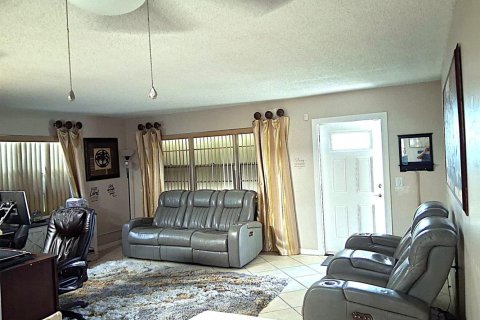 Copropriété à vendre à West Palm Beach, Floride: 1 chambre, 71.91 m2 № 2270889 - photo 3