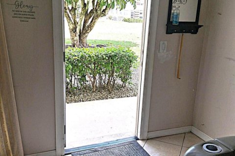 Condo à West Palm Beach, Floride, 1 chambre  № 2270889