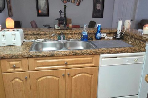 Copropriété à vendre à Port St. Lucie, Floride: 2 chambres, 98.38 m2 № 2077746 - photo 4