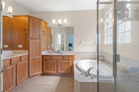 Adosado en venta en Tampa, Florida, 3 dormitorios, 166.48 m2 № 1718076 - foto 29