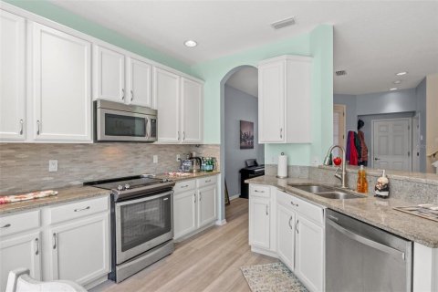 Adosado en venta en Tampa, Florida, 3 dormitorios, 166.48 m2 № 1718076 - foto 14
