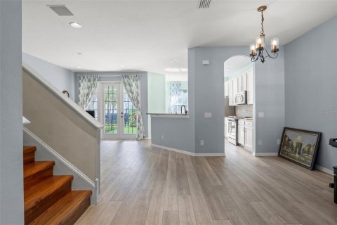 Adosado en venta en Tampa, Florida, 3 dormitorios, 166.48 m2 № 1718076 - foto 6