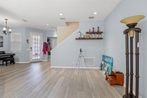 Adosado en venta en Tampa, Florida, 3 dormitorios, 166.48 m2 № 1718076 - foto 8