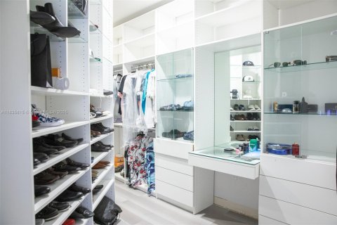 Casa en alquiler en Homestead, Florida, 5 dormitorios, 310.29 m2 № 1958580 - foto 29