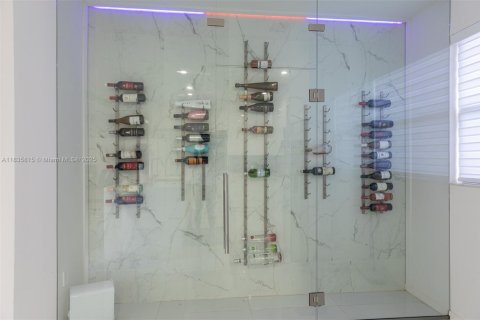 Casa en alquiler en Homestead, Florida, 5 dormitorios, 310.29 m2 № 1958580 - foto 7