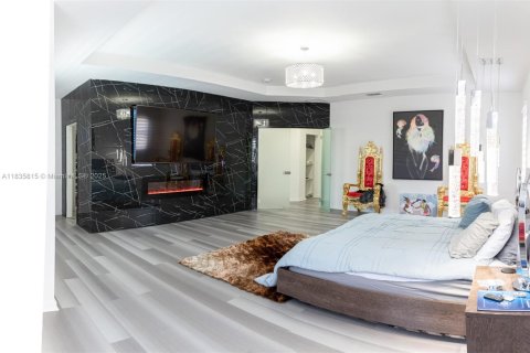 Casa en alquiler en Homestead, Florida, 5 dormitorios, 310.29 m2 № 1958580 - foto 27