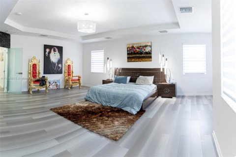 Casa en alquiler en Homestead, Florida, 5 dormitorios, 310.29 m2 № 1958580 - foto 25