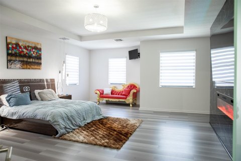Casa en alquiler en Homestead, Florida, 5 dormitorios, 310.29 m2 № 1958580 - foto 26