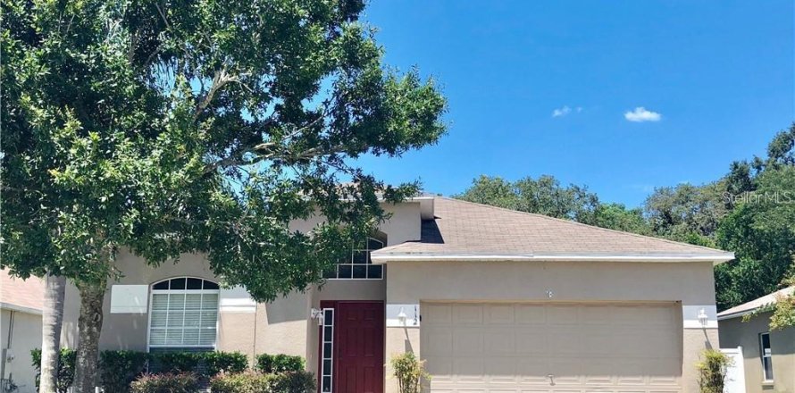 House in Sanford, Florida 4 bedrooms, 181.62 sq.m. № 2123174