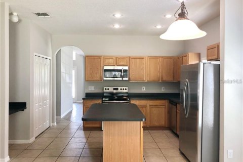 House in Sanford, Florida 4 bedrooms, 181.62 sq.m. № 2123174 - photo 4