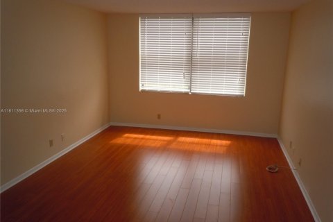 Condominio en venta en Aventura, Florida, 1 dormitorio, 85.28 m2 № 1939554 - foto 25