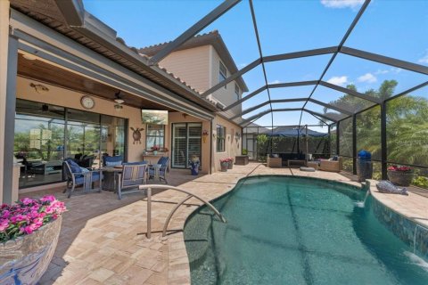 House in LAKEWOOD NATIONAL in Lakewood Ranch, Florida 4 bedrooms, 285.95 sq.m. № 2152182 - photo 8
