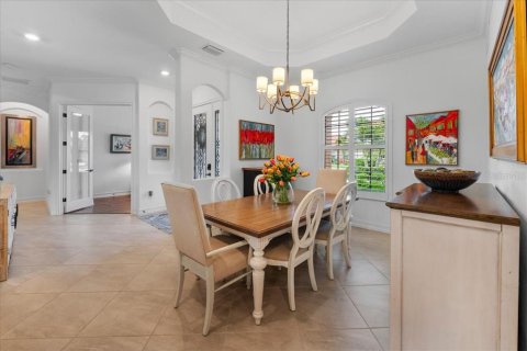 House in LAKEWOOD NATIONAL in Lakewood Ranch, Florida 4 bedrooms, 285.95 sq.m. № 2152182 - photo 26