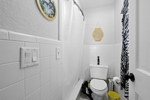 House in Port St. Lucie, Florida 3 bedrooms, 175.59 sq.m. № 2247041 - photo 29