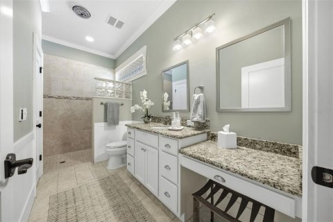 House in Valrico, Florida 3 bedrooms, 170.94 sq.m. № 2314318 - photo 6