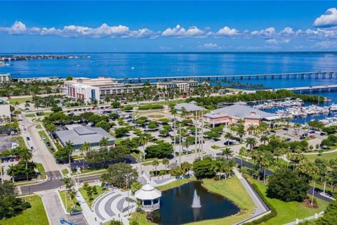 Casa en venta en Port Charlotte, Florida, 2 dormitorios, 109.25 m2 № 1919443 - foto 29
