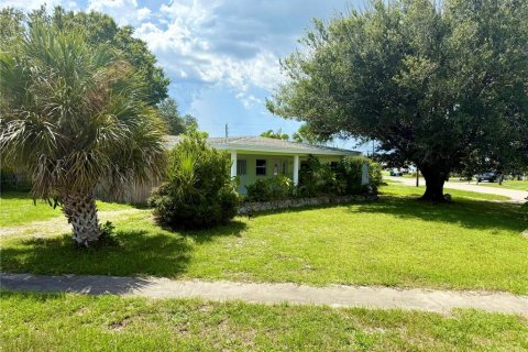 Casa en venta en Port Charlotte, Florida, 2 dormitorios, 109.25 m2 № 1919443 - foto 18