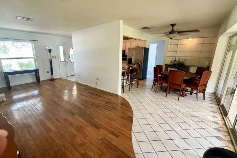 Casa en venta en Port Charlotte, Florida, 2 dormitorios, 109.25 m2 № 1919443 - foto 11