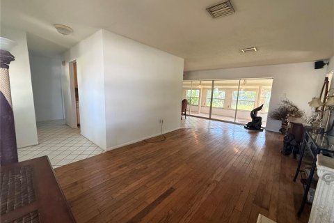 Casa en venta en Port Charlotte, Florida, 2 dormitorios, 109.25 m2 № 1919443 - foto 9