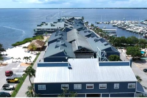 Casa en venta en Port Charlotte, Florida, 2 dormitorios, 109.25 m2 № 1919443 - foto 21