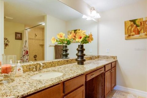 Condo in Daytona Beach Shores, Florida, 3 bedrooms  № 531164 - photo 24