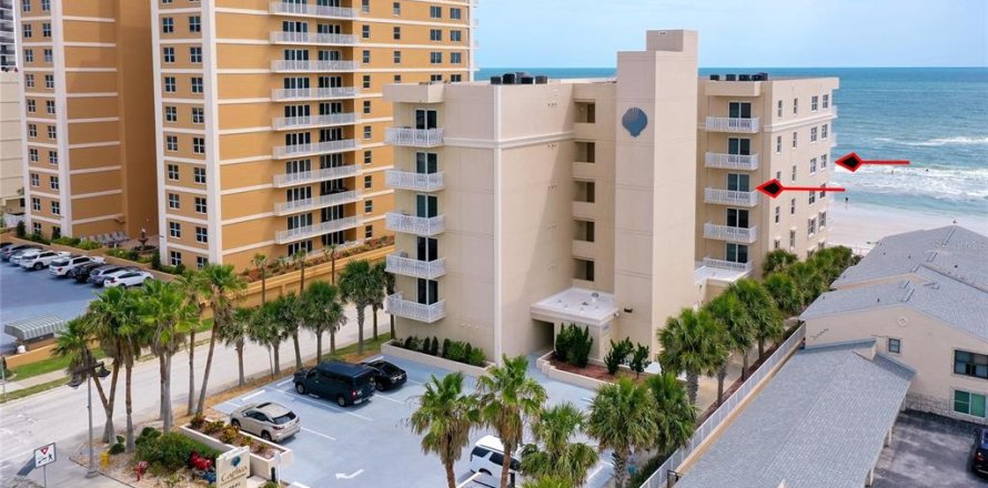Condo in Daytona Beach Shores, Florida, 3 bedrooms  № 531164
