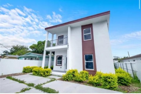 Снять в аренду виллу или дом в Майами, Флорида 3 спальни, 188.41м2, № 1998027 - фото 7