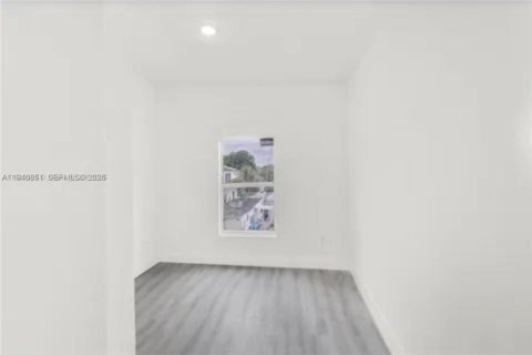 Снять в аренду виллу или дом в Майами, Флорида 3 спальни, 188.41м2, № 1998027 - фото 8