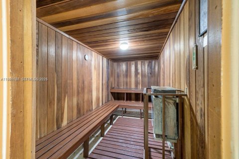 Condo in Pompano Beach, Florida, 2 bedrooms  № 1998367 - photo 24