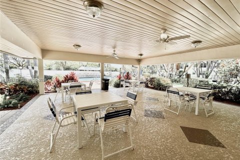 Condo in Pompano Beach, Florida, 2 bedrooms  № 1998367 - photo 22