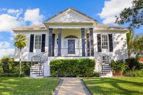 House in Tampa, Florida 5 bedrooms, 274.9 sq.m. № 1866382 - photo 3